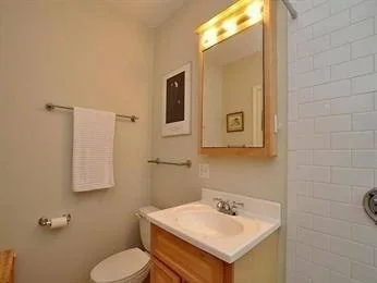 Studio bed, 1 bath apartment for rent at 17 Cazenove Unit 106, South End — photo 3 of 4