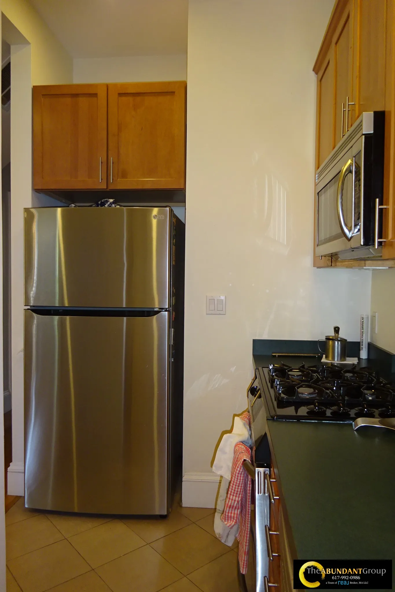 3 bed, 2.5 bath apartment for rent at 17 Centre St Unit 01, Mid Cambridge — photo 13 of 25