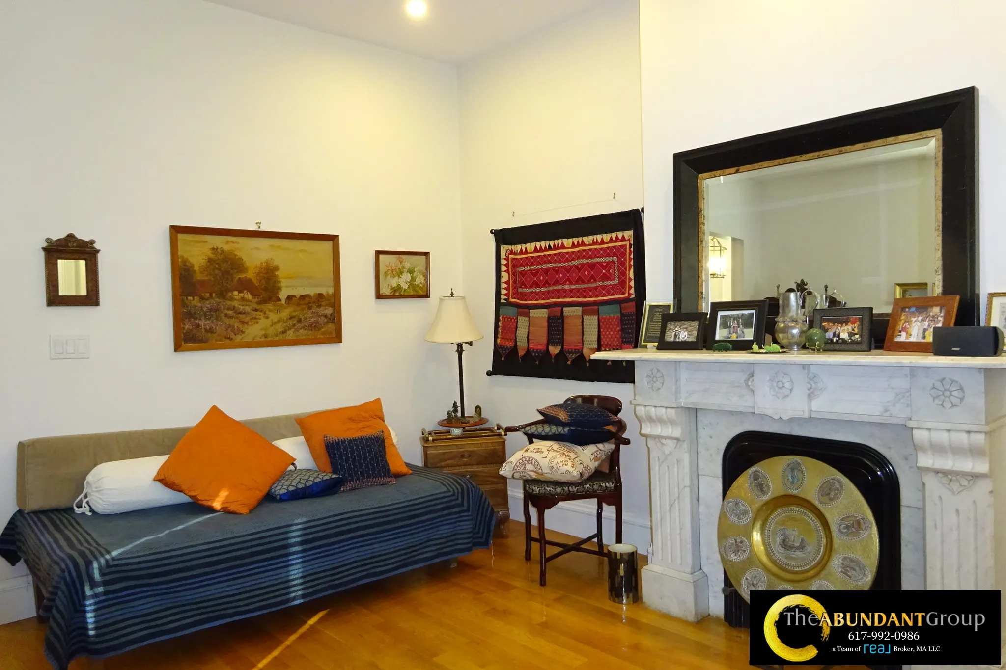 3 bed, 2.5 bath apartment for rent at 17 Centre St Unit 01, Mid Cambridge — photo 3 of 25
