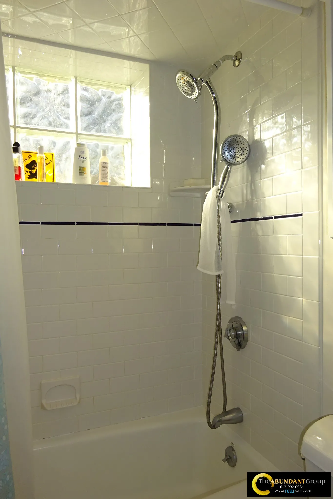 3 bed, 2.5 bath apartment for rent at 17 Centre St Unit 01, Mid Cambridge — photo 23 of 25