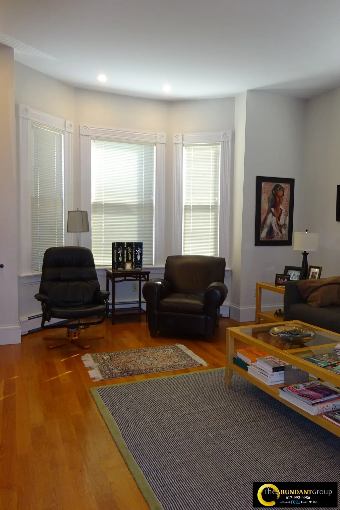 3 bed, 2.5 bath apartment for rent at 17 Centre St Unit 01, Mid Cambridge — photo 6 of 25