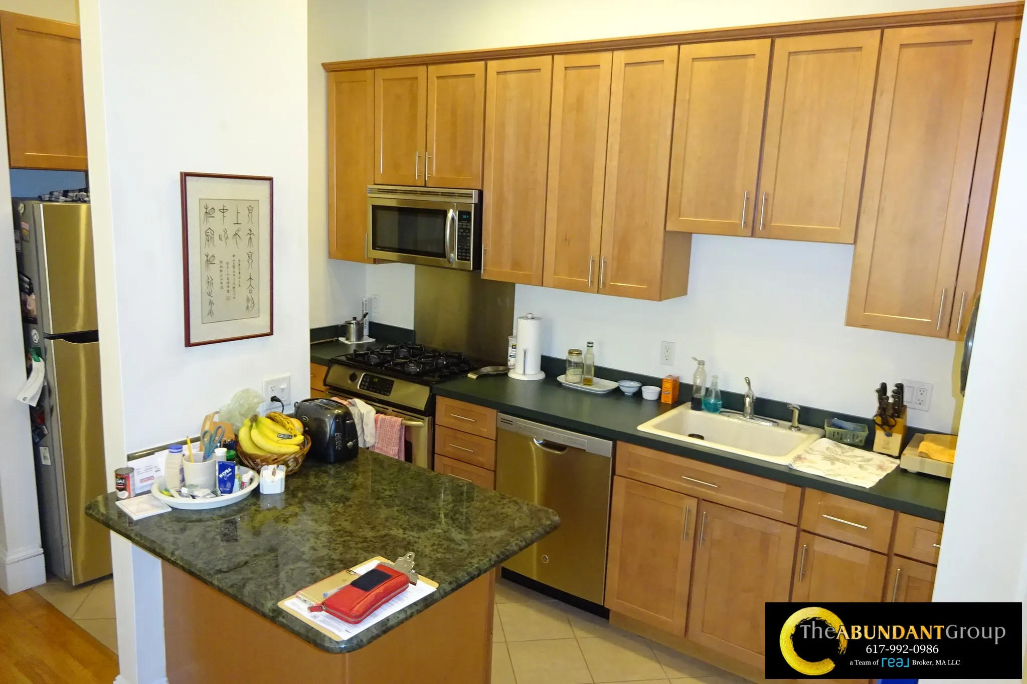 3 bed, 2.5 bath apartment for rent at 17 Centre St Unit 01, Mid Cambridge — photo 9 of 25