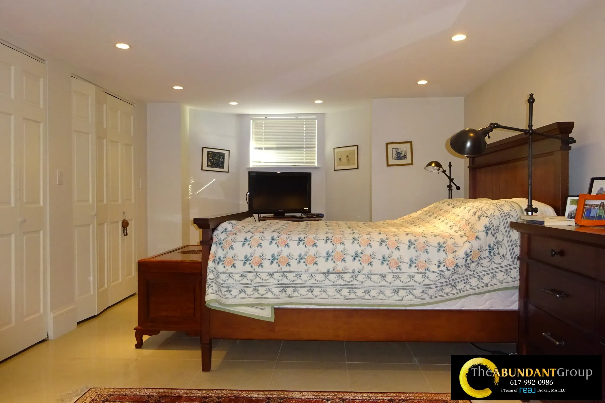 3 bed, 2.5 bath apartment for rent at 17 Centre St Unit 01, Mid Cambridge — photo 21 of 25