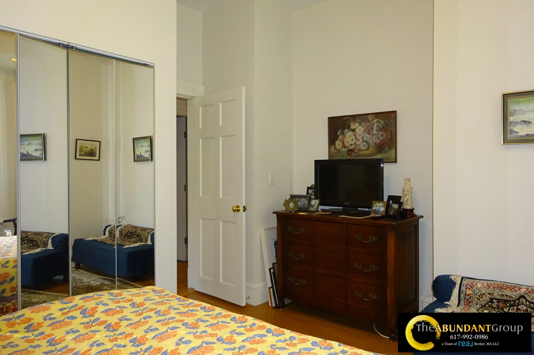 3 bed, 2.5 bath apartment for rent at 17 Centre St Unit 01, Mid Cambridge — photo 14 of 25