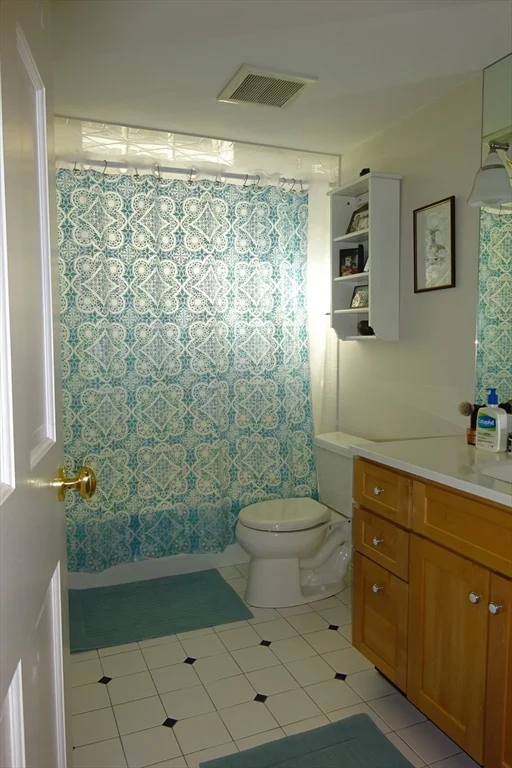 3 bed, 2 bath apartment for rent at 17 Centre St Unit 1, Harvard Square — photo 22 of 25