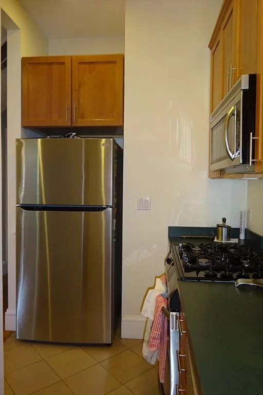 3 bed, 2 bath apartment for rent at 17 Centre St Unit 1, Harvard Square — photo 13 of 25