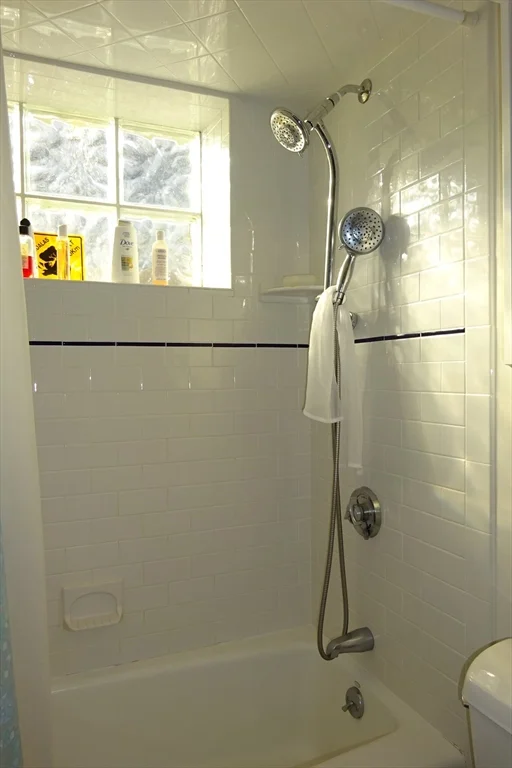 3 bed, 2 bath apartment for rent at 17 Centre St Unit 1, Harvard Square — photo 23 of 25