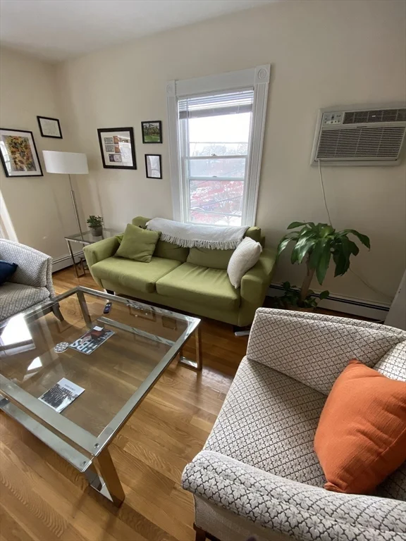 1 bed, 1 bath apartment for rent at 17 Centre St Unit 2F, Mid Cambridge — photo 3 of 12
