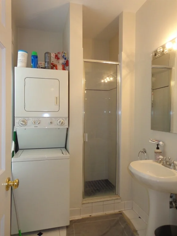 1 bed, 1 bath apartment for rent at 17 Centre St Unit 2R, Harvard Square — photo 6 of 12
