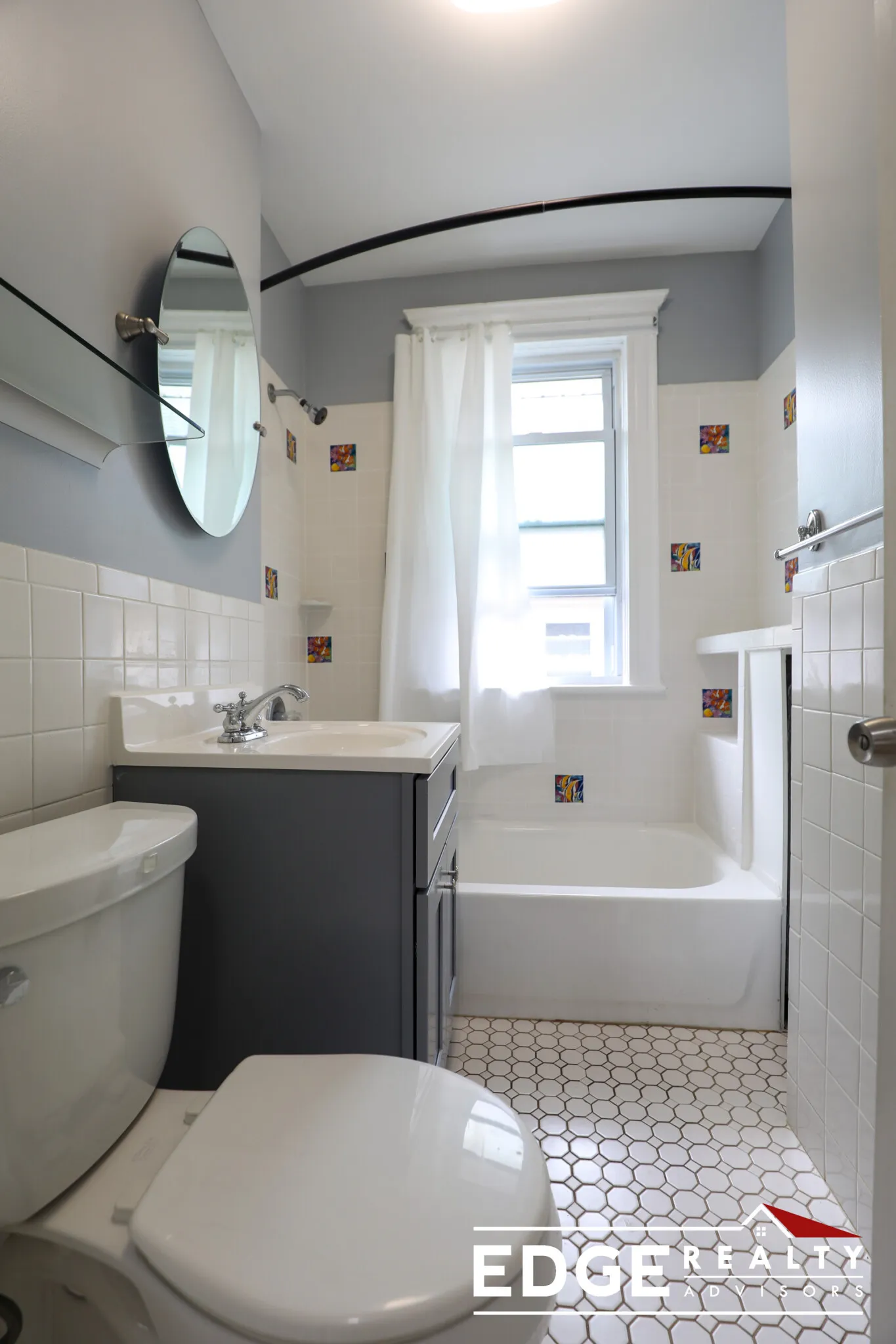 4 bed, 2 bath apartment for rent at 17 Champney St Unit 1, Brighton — photo 9 of 19