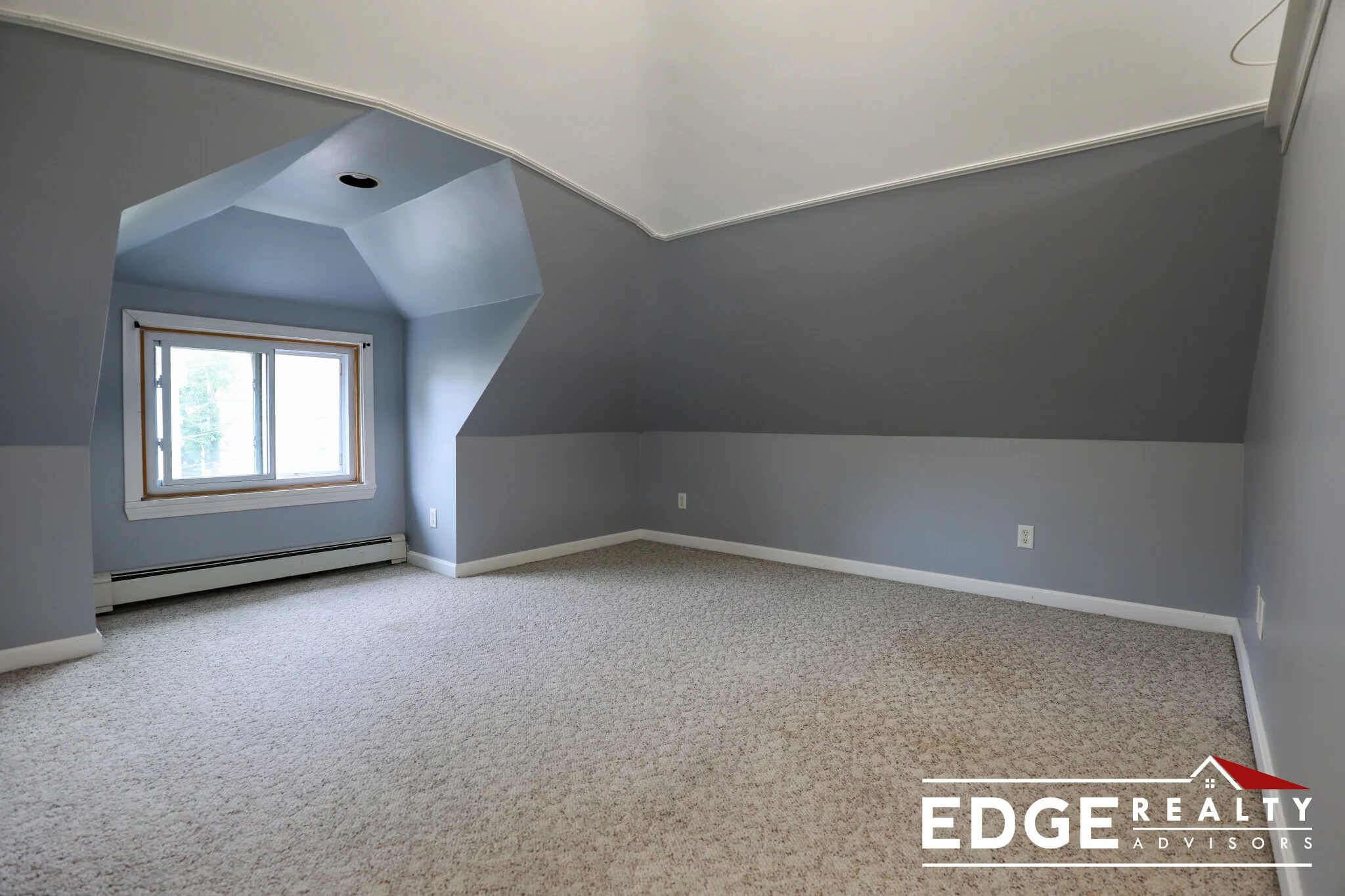 4 bed, 2 bath apartment for rent at 17 Champney St Unit 1, Brighton — photo 17 of 19