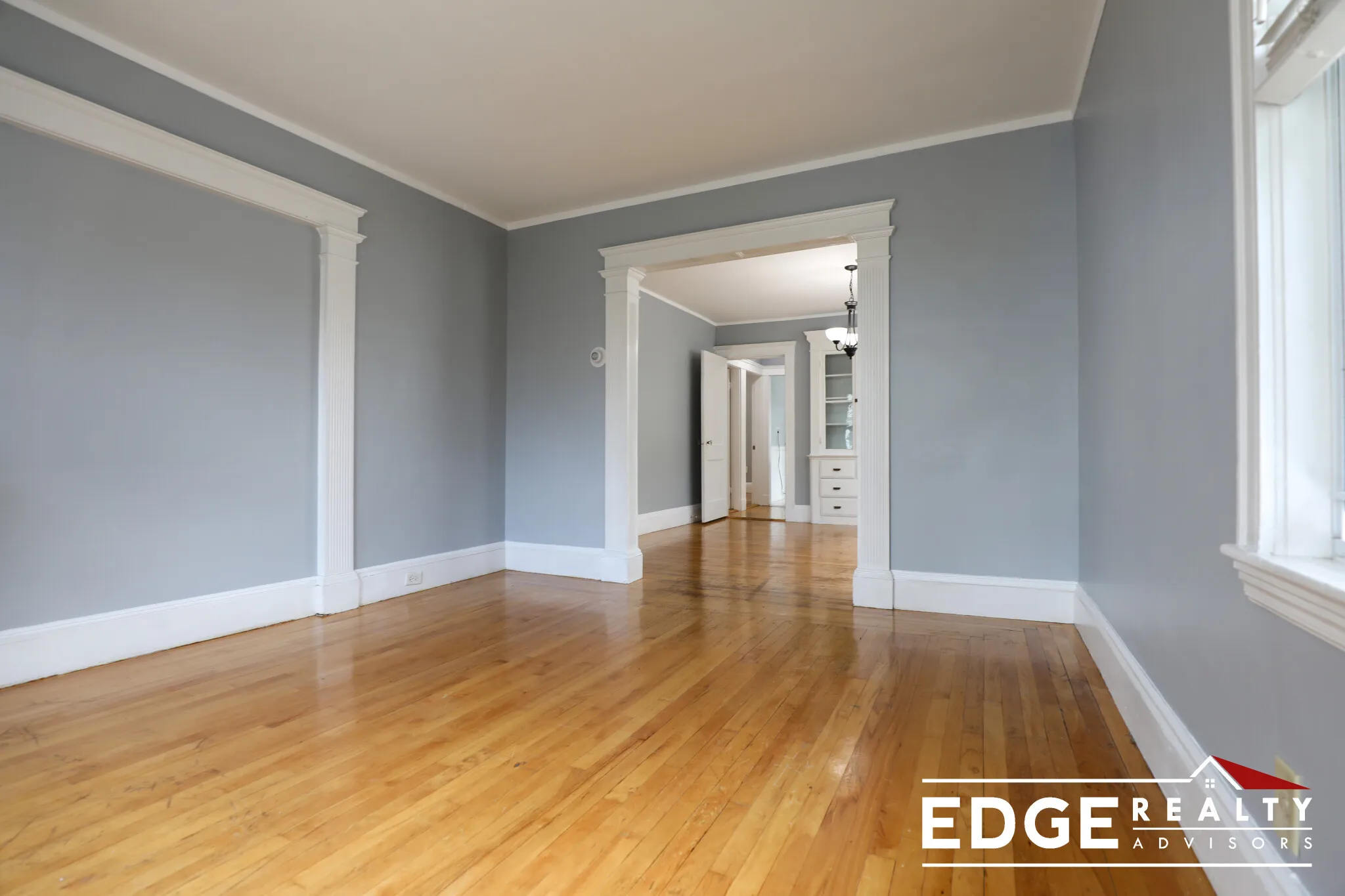 4 bed, 2 bath apartment for rent at 17 Champney St Unit 1, Brighton — photo 5 of 19