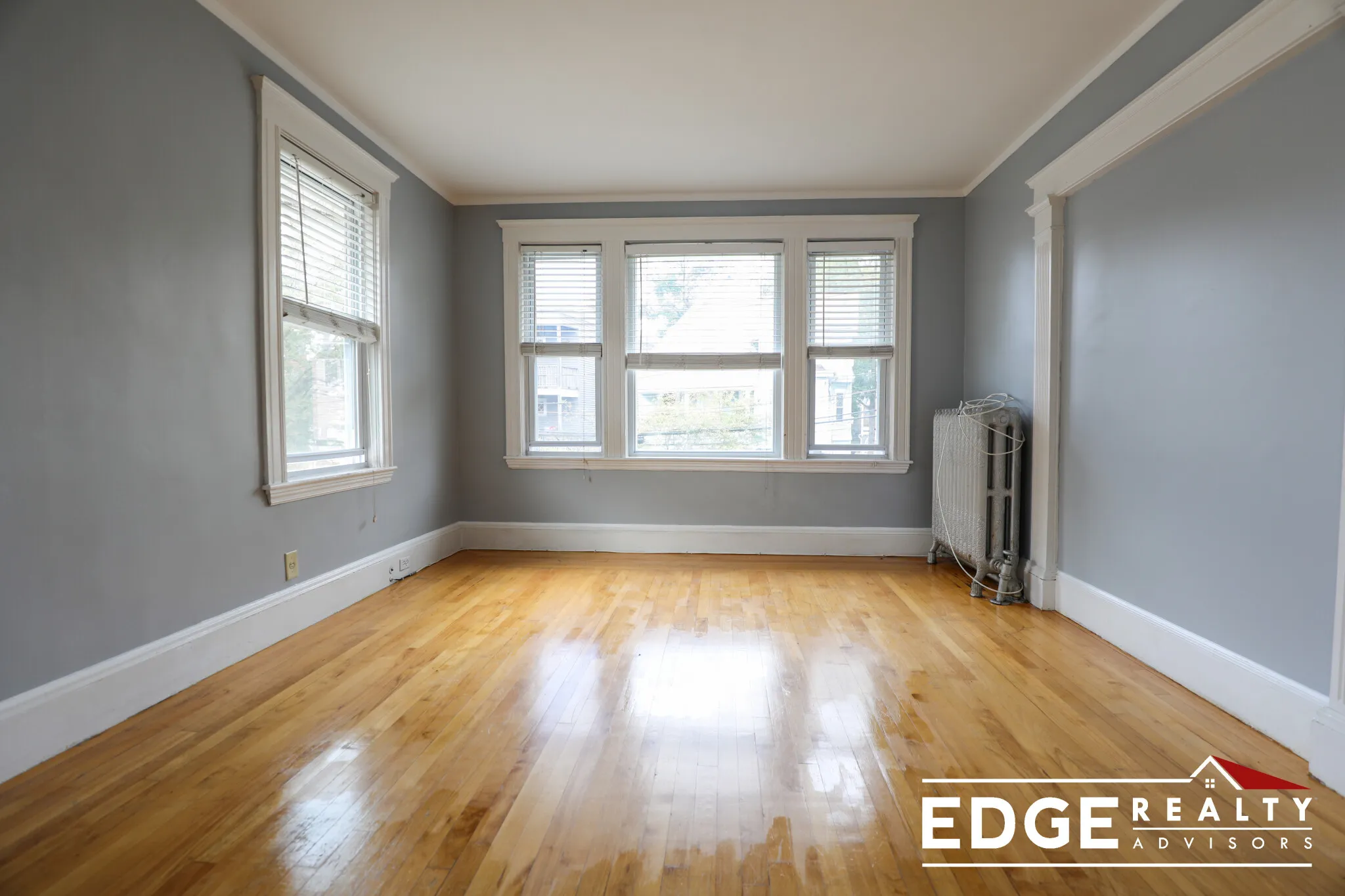 4 bed, 2 bath apartment for rent at 17 Champney St Unit 1, Brighton — photo 7 of 19