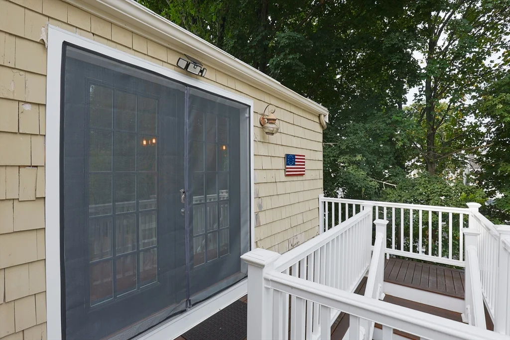 2 bed, 1 bath apartment for rent at 17 Charter St Unit 2, Newburyport — photo 14 of 15
