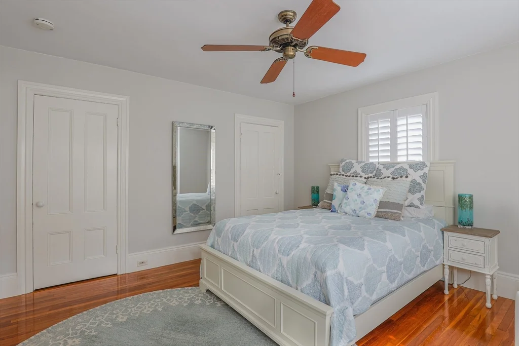 2 bed, 1 bath apartment for rent at 17 Charter St Unit 2, Newburyport — photo 9 of 15