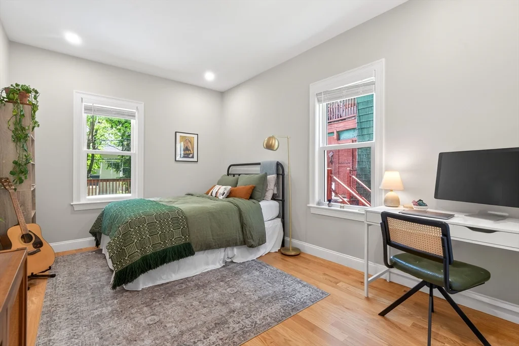 3 bed, 1 bath apartment for rent at 17 Chelmsford St Unit 1, Dorchester — photo 7 of 17