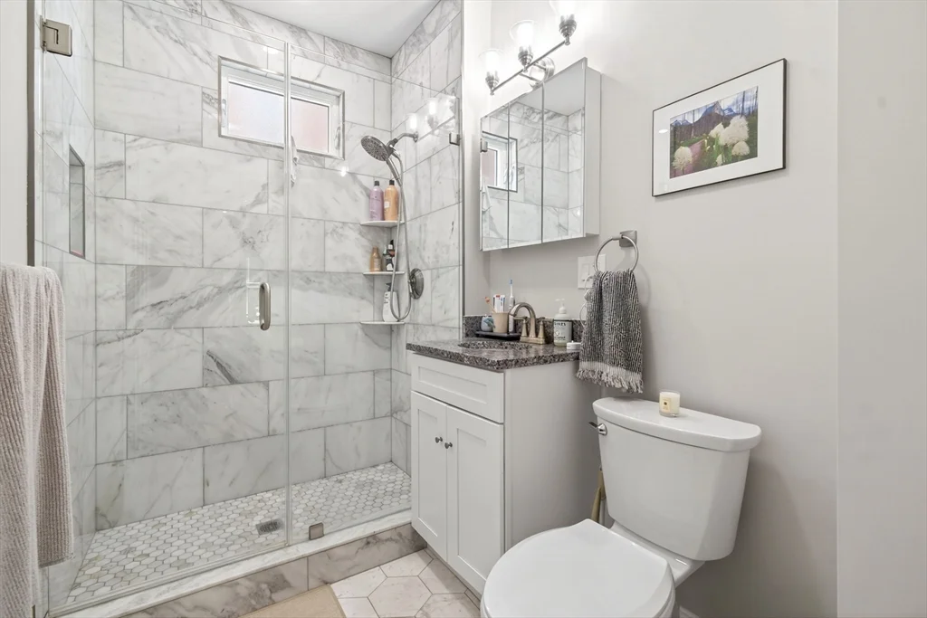 3 bed, 1 bath apartment for rent at 17 Chelmsford St Unit 1, Dorchester — photo 11 of 17