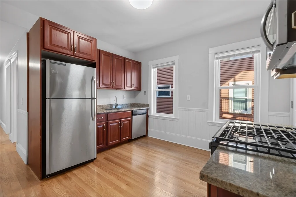 3 bed, 1 bath apartment for rent at 17 Chelmsford St Unit 3, Dorchester — photo 2 of 20
