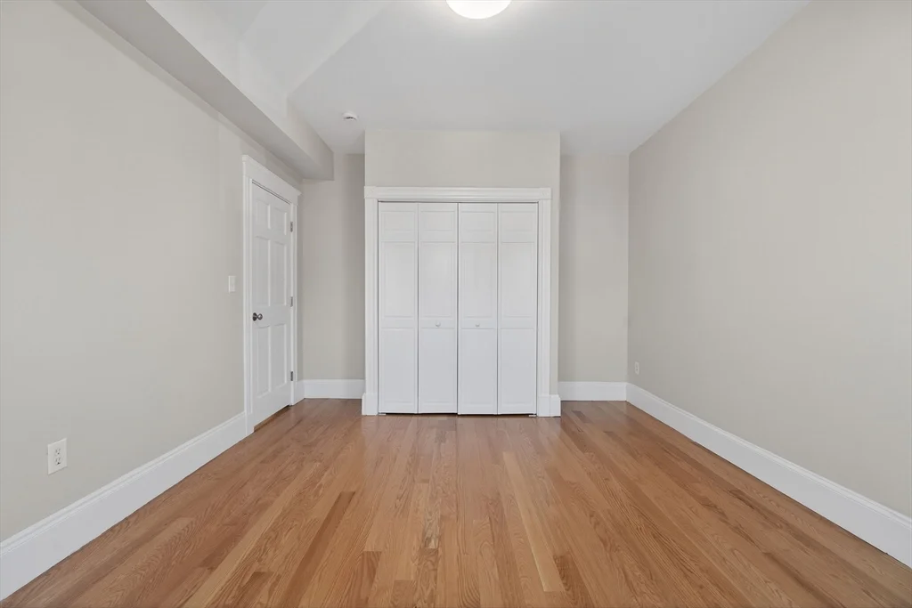 3 bed, 1 bath apartment for rent at 17 Chelmsford St Unit 3, Dorchester — photo 8 of 20