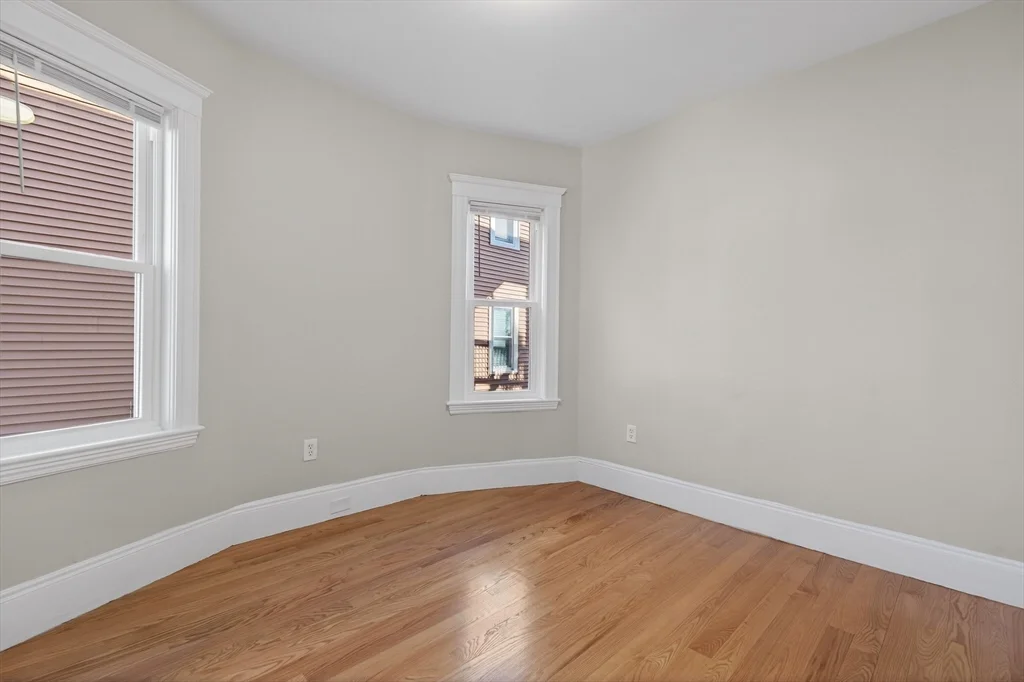 3 bed, 1 bath apartment for rent at 17 Chelmsford St Unit 3, Dorchester — photo 10 of 20