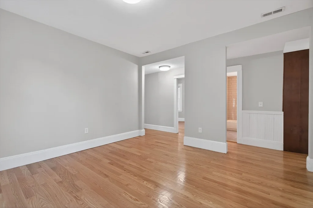 3 bed, 1 bath apartment for rent at 17 Chelmsford St Unit 3, Dorchester — photo 13 of 20
