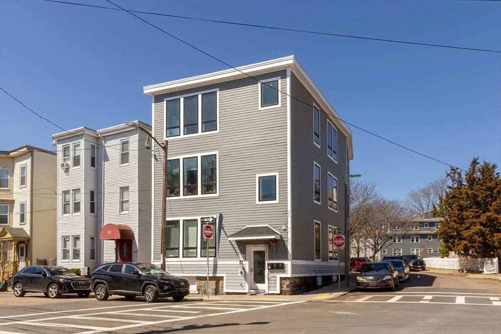 2 bed, 2 bath apartment for rent at 17 Chestnut Ave Unit 3, Jamaica Plain — photo 16 of 17