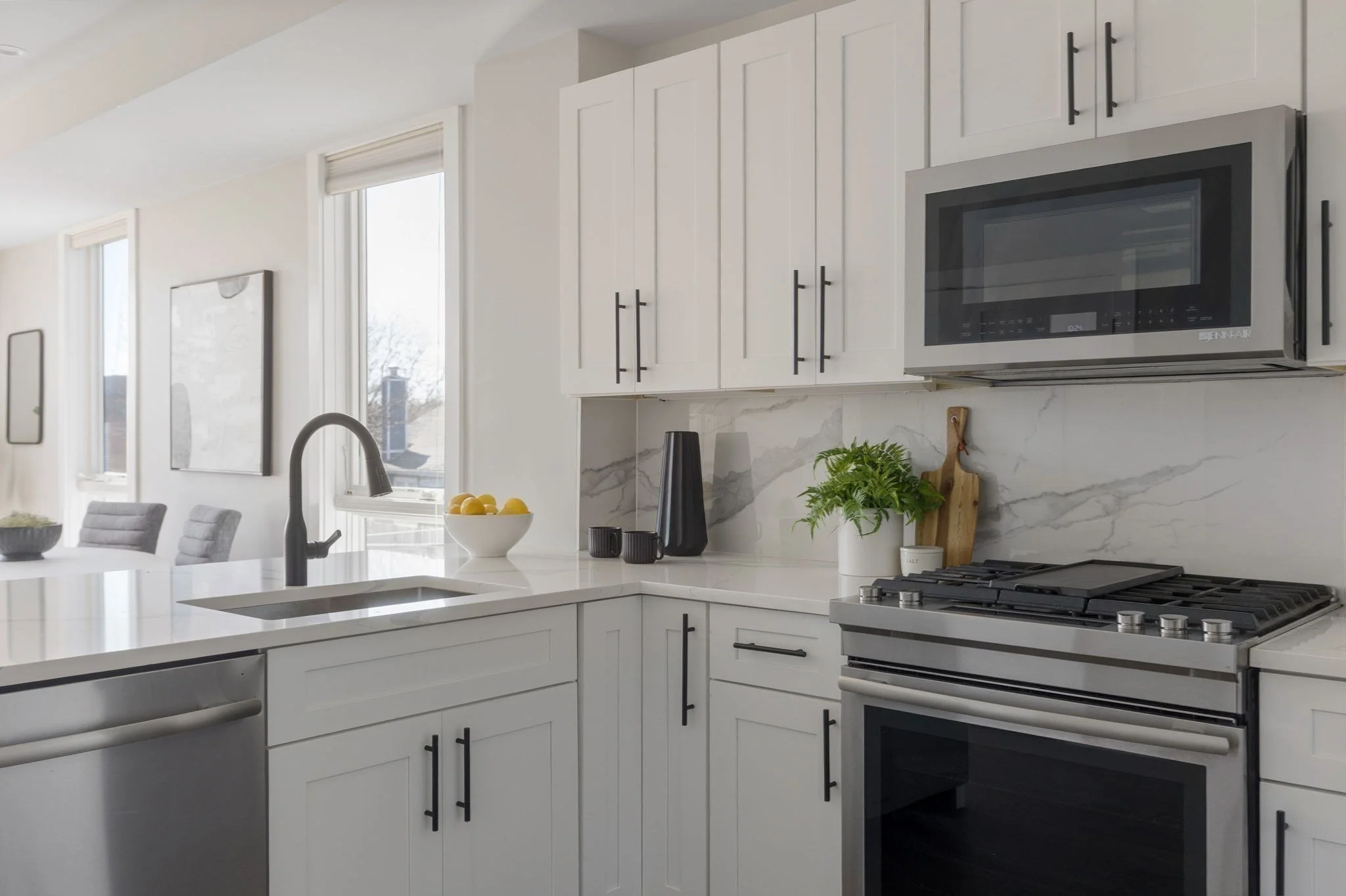 2 bed, 2 bath apartment for rent at 17 Chestnut Unit 3, Jamaica Plain — photo 3 of 10