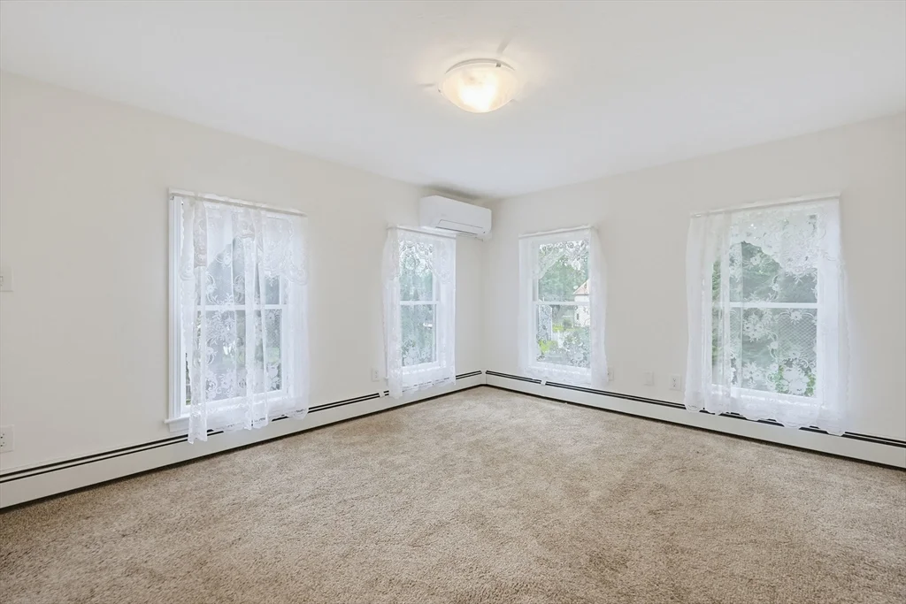 3 bed, 1 bath apartment for rent at 17 Church Ct Unit 2, Ashland — photo 16 of 30