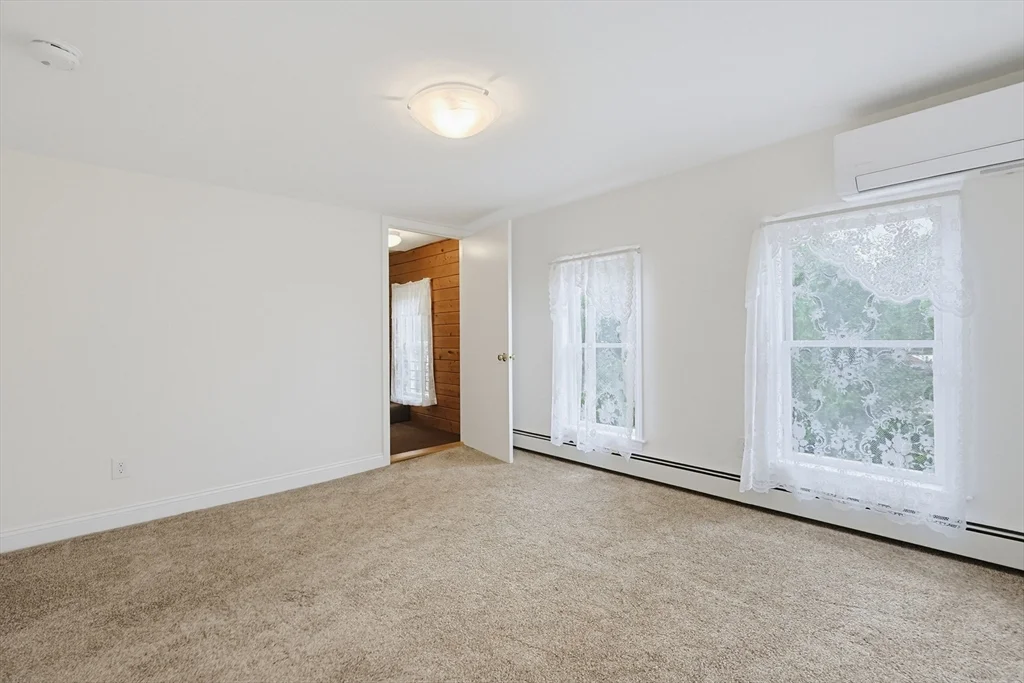 3 bed, 1 bath apartment for rent at 17 Church Ct Unit 2, Ashland — photo 15 of 30