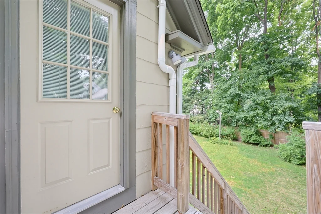 3 bed, 1 bath apartment for rent at 17 Church Ct Unit 2, Ashland — photo 29 of 30