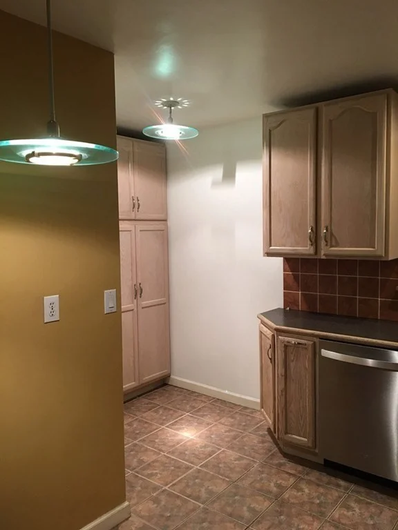 2 bed, 1 bath apartment for rent at 17 Claremont Ave Unit 1, Quincy — photo 2 of 10