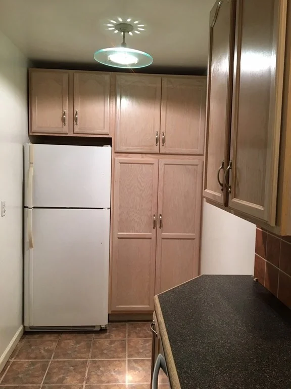 2 bed, 1 bath apartment for rent at 17 Claremont Ave Unit 1, Quincy — photo 3 of 10