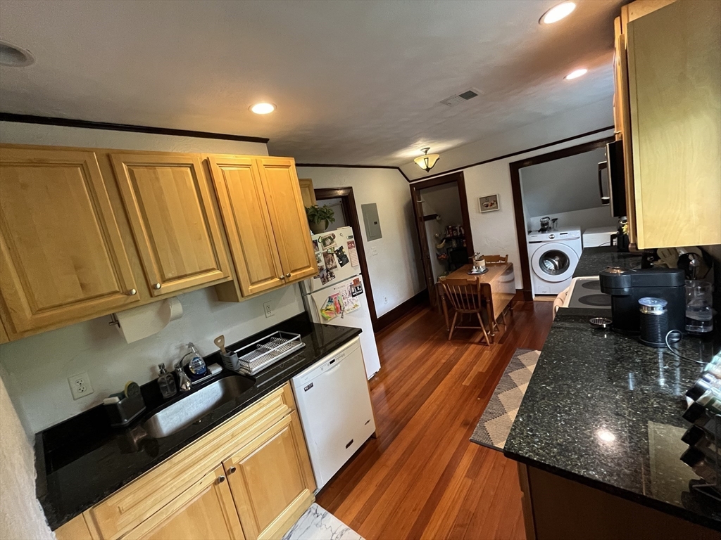 2 bed, 1 bath apartment for rent at 17 Clark Rd Unit 2, Brookline — photo 3 of 20
