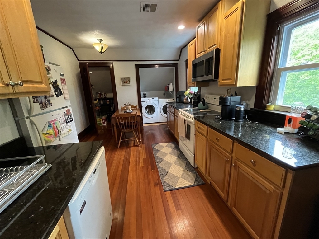 2 bed, 1 bath apartment for rent at 17 Clark Rd Unit 2, Brookline — photo 2 of 20