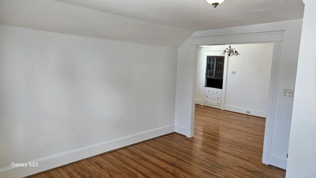 2 bed, 1 bath apartment for rent at 17 Cleveland Ave Unit 3, Worcester — photo 4 of 25