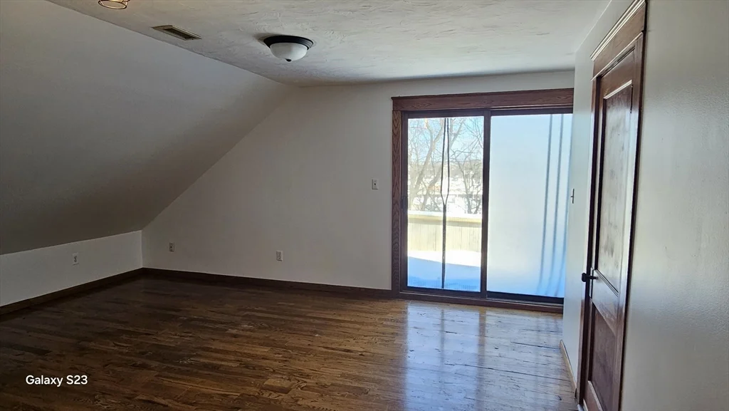 2 bed, 1 bath apartment for rent at 17 Cleveland Ave Unit 3, Worcester — photo 23 of 25