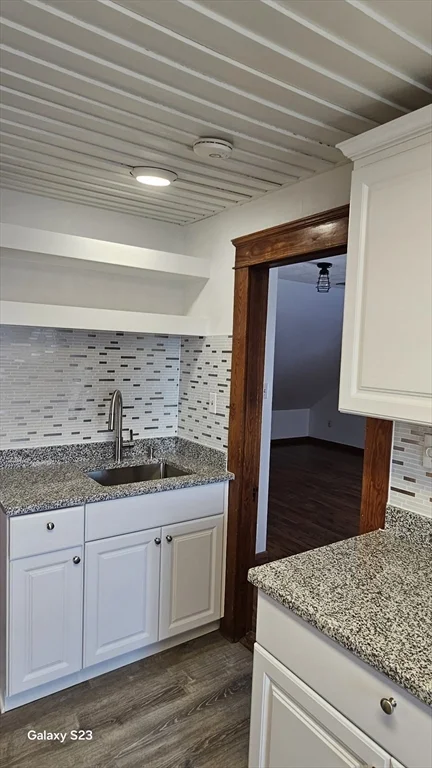 2 bed, 1 bath apartment for rent at 17 Cleveland Ave Unit 3, Worcester — photo 14 of 25