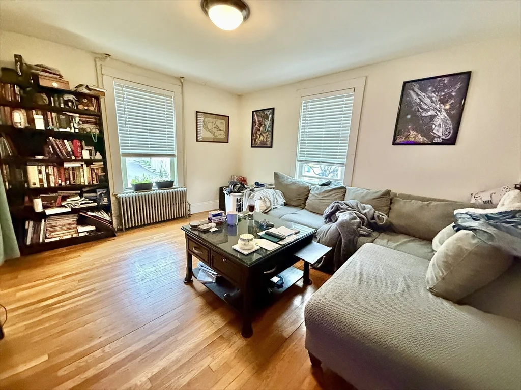 3 bed, 1 bath apartment for rent at 17 Clinton St Unit -, Newton — photo 5 of 23