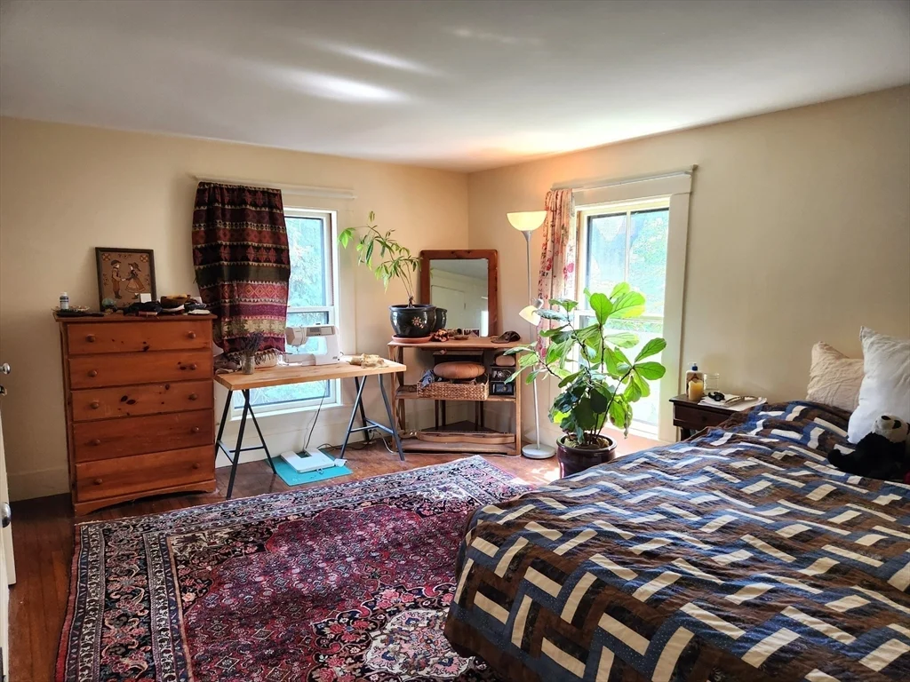 2 bed, 1 bath apartment for rent at 17 Clinton Unit -, Mid Cambridge — photo 18 of 31