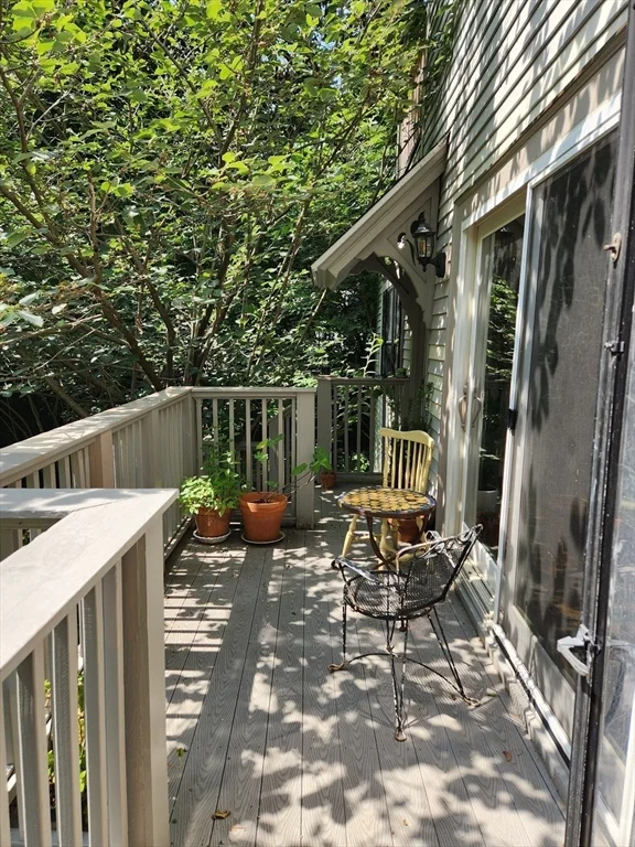 2 bed, 1 bath apartment for rent at 17 Clinton Unit -, Mid Cambridge — photo 9 of 31