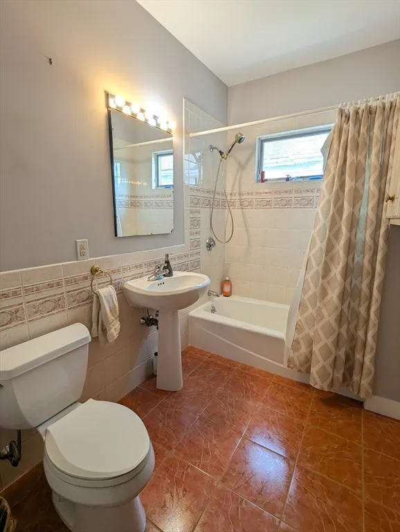 4 bed, 2 bath apartment for rent at 17 Commonwealth Rd Unit 2, Watertown — photo 10 of 23