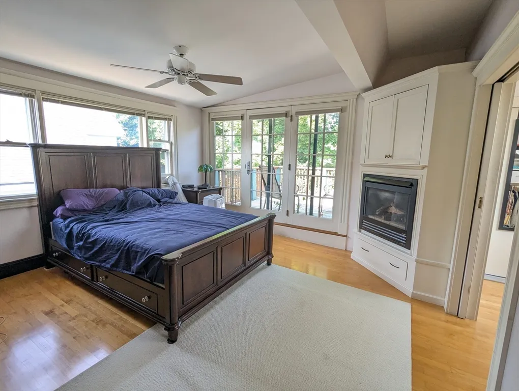 4 bed, 2 bath apartment for rent at 17 Commonwealth Rd Unit 2, Watertown — photo 14 of 23