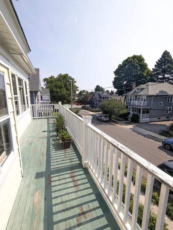 4 bed, 2 bath apartment for rent at 17 Commonwealth Rd Unit 2, Watertown — photo 13 of 23