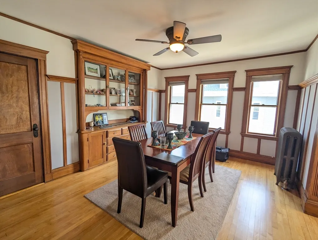 4 bed, 2 bath apartment for rent at 17 Commonwealth Rd Unit 2, Watertown