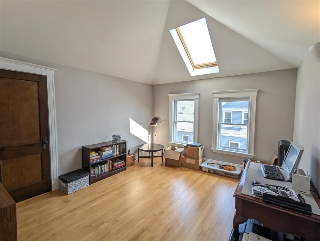 4 bed, 2 bath apartment for rent at 17 Commonwealth Rd Unit 2, Watertown — photo 19 of 23