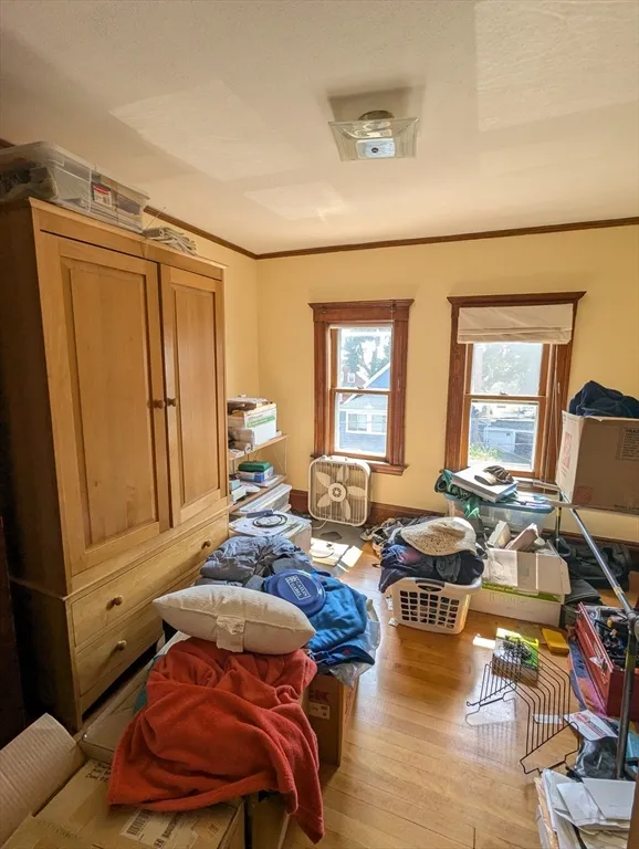4 bed, 2 bath apartment for rent at 17 Commonwealth Rd Unit 2, Watertown — photo 20 of 23