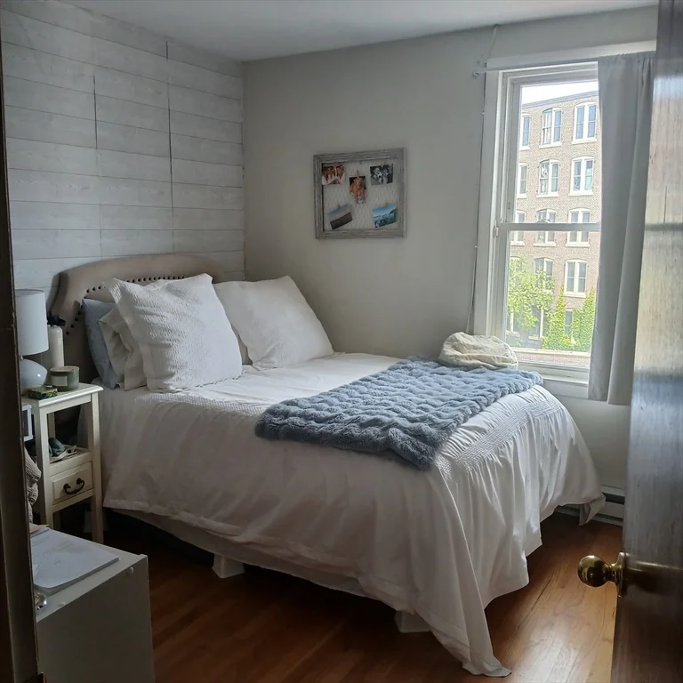 2 bed, 1 bath apartment for rent at 17 Cooper St Unit 2, North End — photo 5 of 23