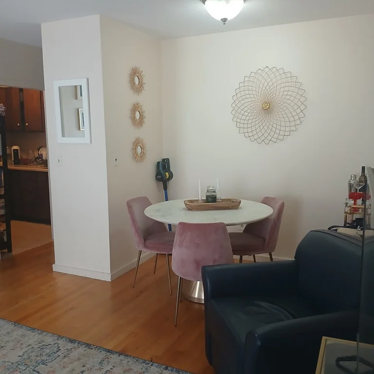 2 bed, 1 bath apartment for rent at 17 Cooper St Unit 2, North End — photo 2 of 23