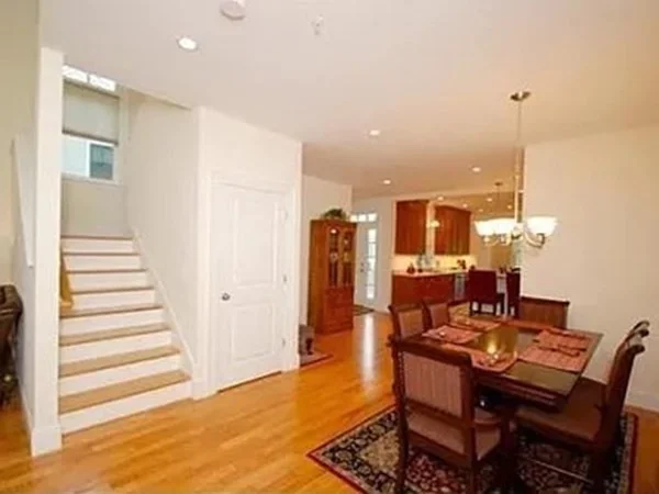 3 bed, 4+ bath apartment for rent at 17 Courtyard Pl Unit 17, Lexington — photo 8 of 8