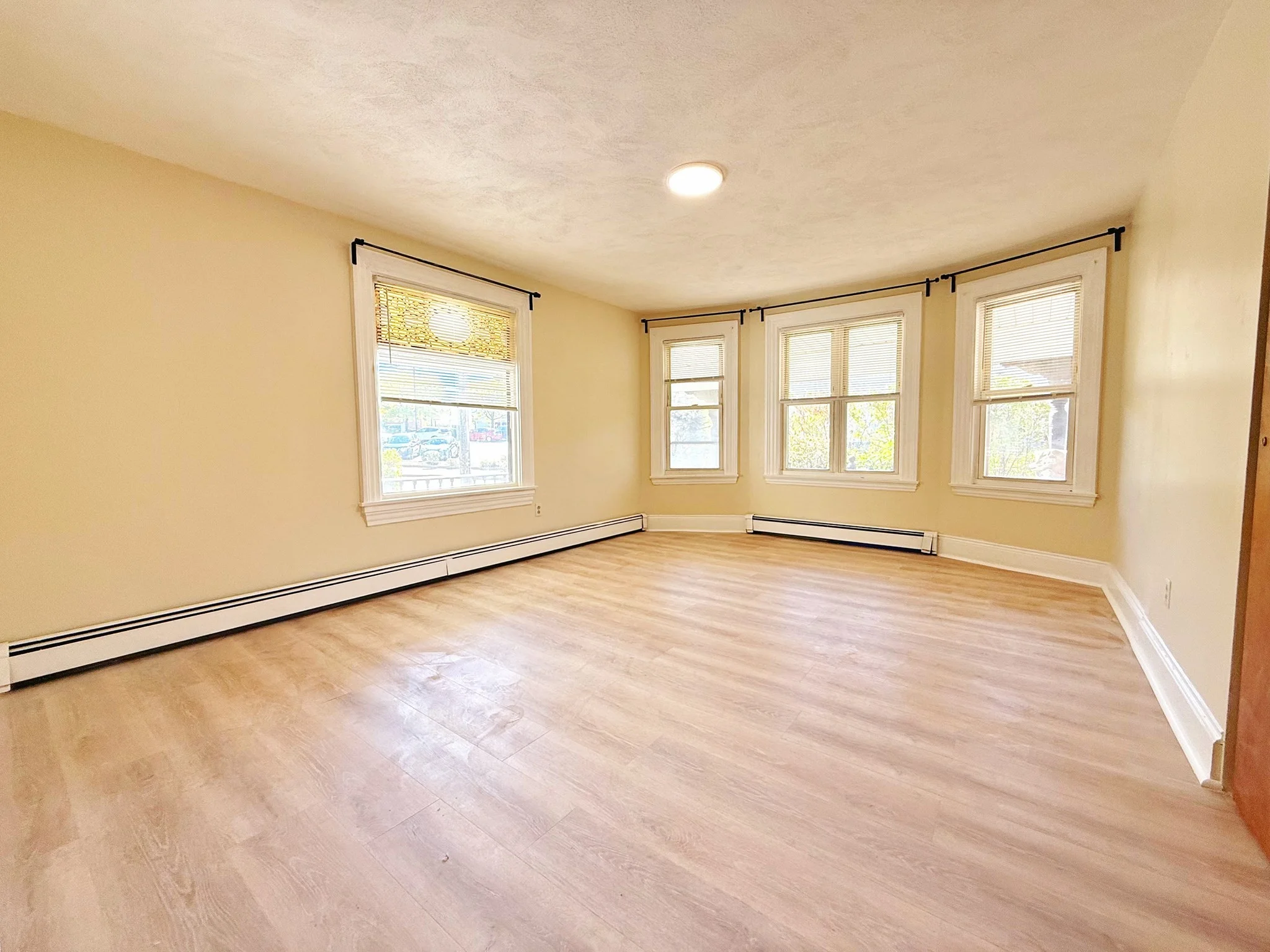 1 bed, 1 bath apartment for rent at 17 Crafts St Unit A, Nonantum — photo 4 of 10